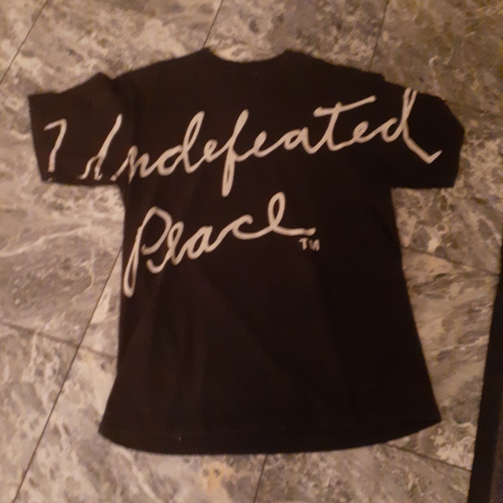 Undefeated Peace Shirt (Men Small)